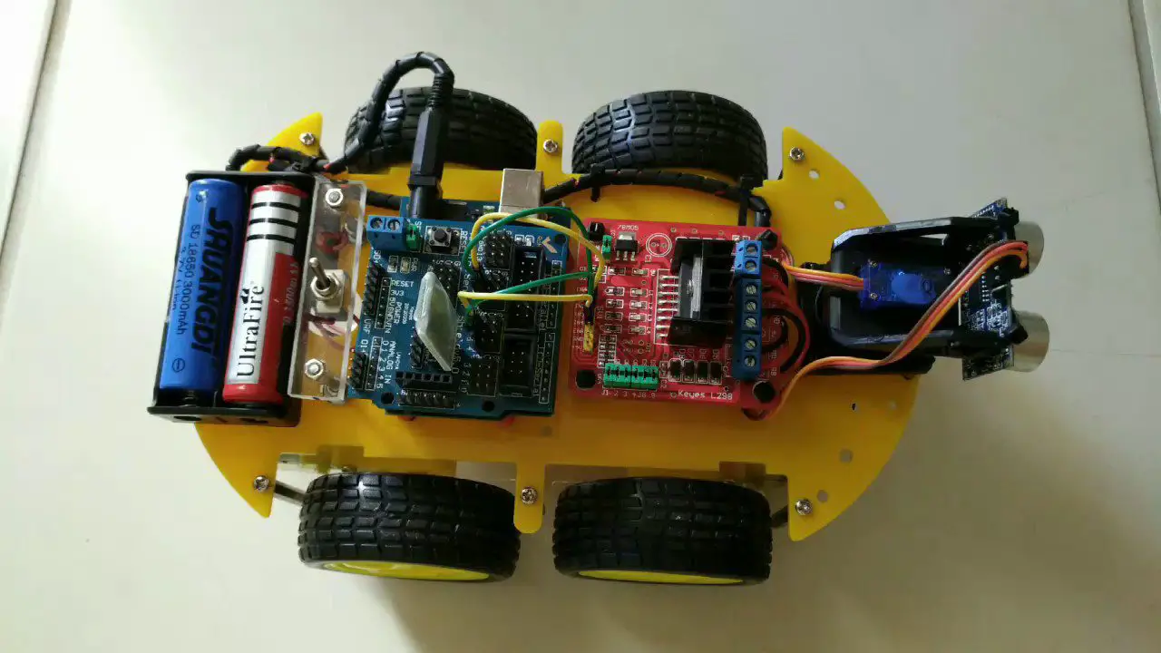 Robot controlado por bluetooth arduino
