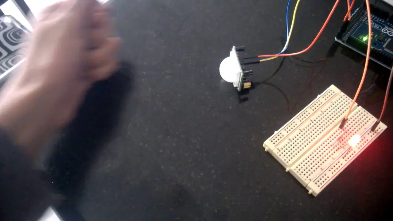 Sensor de movimiento hc sr501 pir con arduino proyecto completo